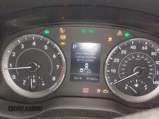 2021 Hyundai Venue Denim z VIN KMHRC8A33MU081091, wystawiony jako IAAI lot #41391922 z przebiegiem 49 343 mil mil oraz . Historia ofert i sprzedaży dostępna na DreamBid. Obrazek 7.