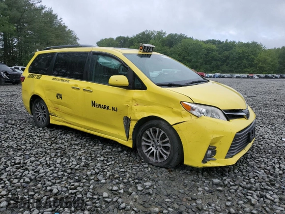 2020 Toyota Sienna XLE Auto Access Seat with VIN 5TDYZ3DC4LS025001, listed as a Copart auction lot 58201225 with 120,395 mi miles and Salvage title. Bid and sale history available at DreamBid. Image 4.