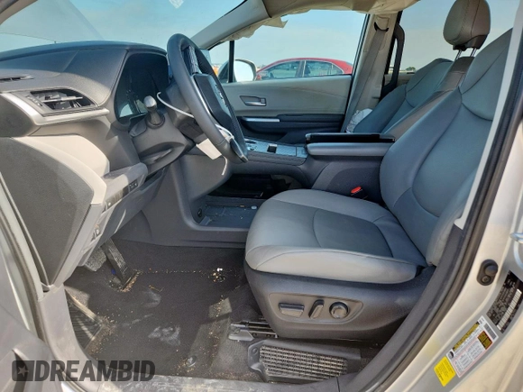 2023 Toyota Sienna XLE with VIN 5TDYRKEC2PS179981, listed as a Copart auction lot 60883685 with 33,099 mi miles and Salvage title. Bid and sale history available at DreamBid. Image 7.