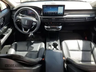 2023 Lincoln Corsair Standard z VIN 5LMCJ1CAXPUL23553, wystawiony jako Copart lot #55468105 z przebiegiem 18 924 mil mil oraz Szkody całkowita. Historia ofert i sprzedaży dostępna na DreamBid. Obrazek 8.