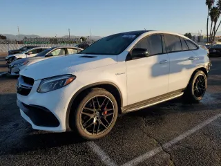 2016 Mercedes-Benz GLE 63 S AMG z VIN 4JGED7FB7GA037168, wystawiony jako Copart lot #77898364 z przebiegiem 79 850 mil mil oraz Szkoda całkowita • Salvage title. Historia ofert i sprzedaży dostępna na DreamBid. Obrazek 1.