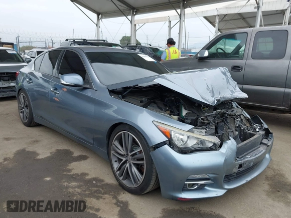 2015 Infiniti Q50 Premium with VIN JN1BV7AP1FM351633, listed as a IAAI auction lot 41880366 with 106,564 mi miles. Bid and sale history available at carsss.com. Image 1.