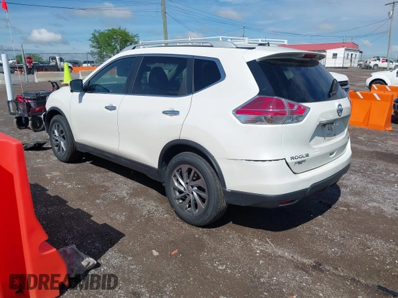 2015 Nissan Rogue SL with VIN 5N1AT2MV8FC823548, listed as a IAAI auction lot 42070704 with 125,331 mi miles. Bid and sale history available at carsss.com. Image 3.