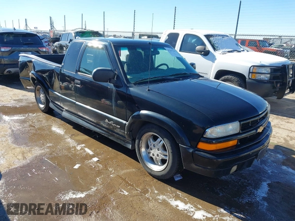 2001 Chevrolet S-10 LS with VIN 1GCCS19W718230397, listed as a IAAI auction lot 41293765 with 151,578 mi miles and . Bid and sale history available at DreamBid. Image 1.