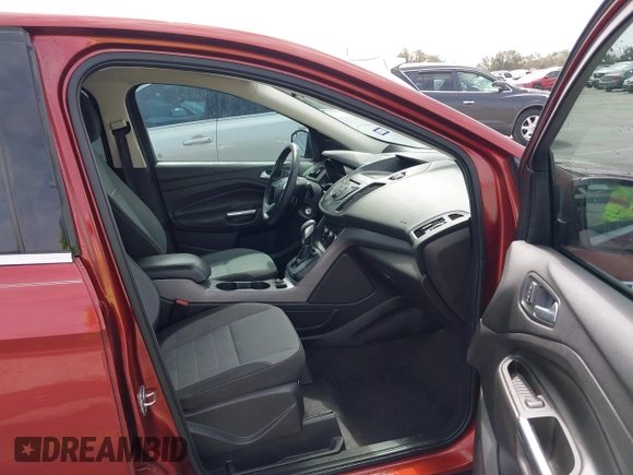 2014 Ford Escape SE z VIN 1FMCU0GX3EUD58029, wystawiony jako IAAI lot #41737972 z przebiegiem 110 155 mil mil oraz . Historia ofert i sprzedaży dostępna na DreamBid. Obrazek 5.