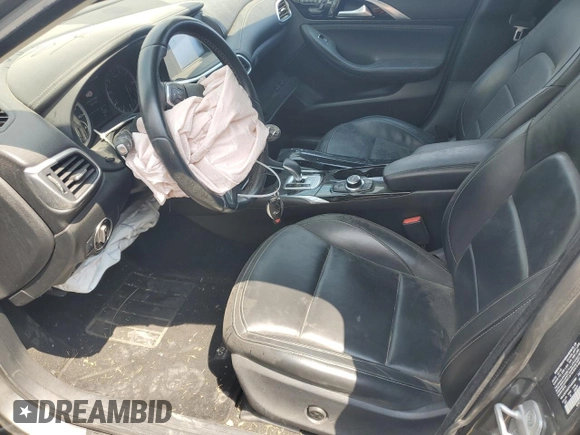 2017 Infiniti QX30 Luxury z VIN SJKCH5CP7HA033964, wystawiony jako Copart lot #56758195 z przebiegiem 92 253 mil mil oraz Szkoda całkowita • Salvage title. Historia ofert i sprzedaży dostępna na DreamBid. Obrazek 7.