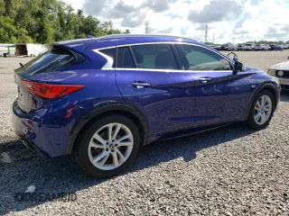 2018 Infiniti QX30 ESSENTIAL with VIN SJKCH5CP9JA045152, listed as a Copart auction lot 60647204 with 44,079 mi miles and Non Repairable. Bid and sale history available at carsss.com. Image 3.
