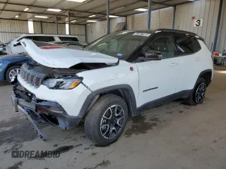 2024 Jeep Compass Trailhawk with VIN 3C4NJDDN1RT149839, listed as a Copart auction lot 61841965 with 29,038 mi miles and Clean title. Bid and sale history available at DreamBid. Image 1.
