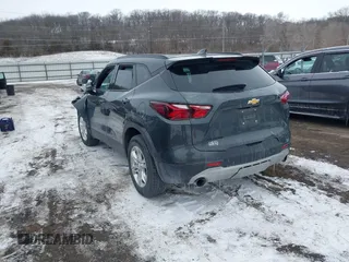 2019 Chevrolet Blazer z VIN 3GNKBBRA5KS698571, wystawiony jako IAAI lot #41568651 z przebiegiem 89 341 mil mil oraz . Historia ofert i sprzedaży dostępna na DreamBid. Obrazek 3.