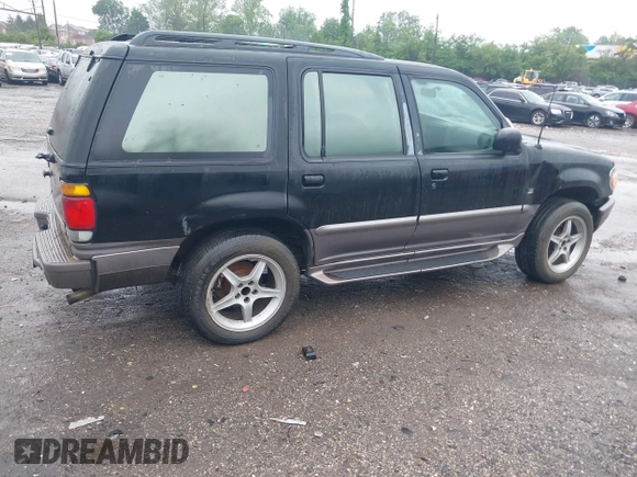 1997 Mercury Mountaineer z VIN 4M2DU55P5VUJ44923, wystawiony jako IAAI lot #42263688 z przebiegiem 146 159 mil mil oraz . Historia ofert i sprzedaży dostępna na DreamBid. Obrazek 4.