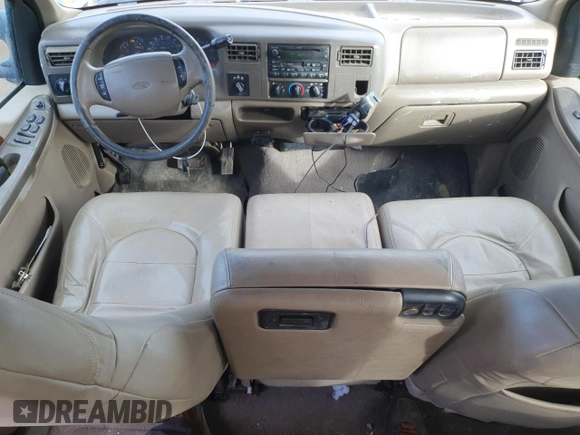 2000 Ford Super Duty F-250 XL with VIN 1FTNW21S4YEC53921, listed as a Copart auction lot 43639375 with 259,713 mi miles and Clean Title. Bid and sale history available at carsss.com. Image 8.