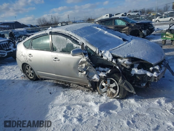 2004 Toyota Prius with VIN JTDKB20U440091037, listed as a IAAI auction lot 41589007 with 277,808 mi miles. Bid and sale history available at carsss.com. Image 13.