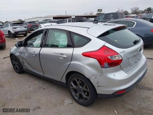 2013 Ford Focus SE with VIN 1FADP3K25DL246873, listed as a IAAI auction lot 41647581 with 279,793 mi miles. Bid and sale history available at carsss.com. Image 3.