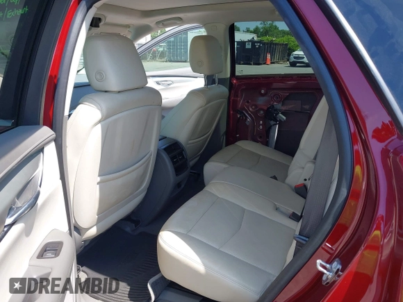 2017 Cadillac XT5 Luxury FWD z VIN 1GYKNBRS3HZ293677, wystawiony jako IAAI lot #42043025 z przebiegiem 89 975 mil mil oraz . Historia ofert i sprzedaży dostępna na DreamBid. Obrazek 8.