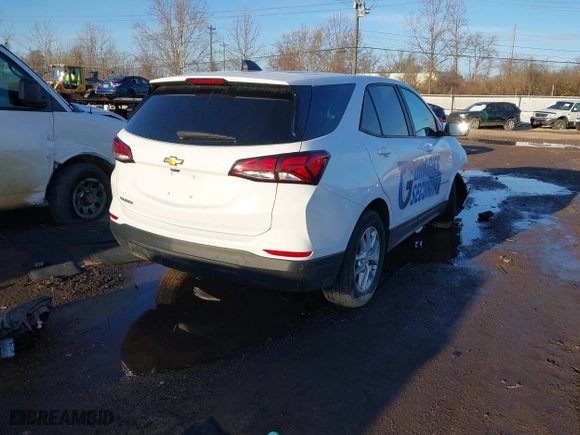 2024 Chevrolet Equinox LS with VIN 3GNAXHEG8RL207201, listed as a IAAI auction lot 41791730 with 27,667 mi miles. Bid and sale history available at carsss.com. Image 4.