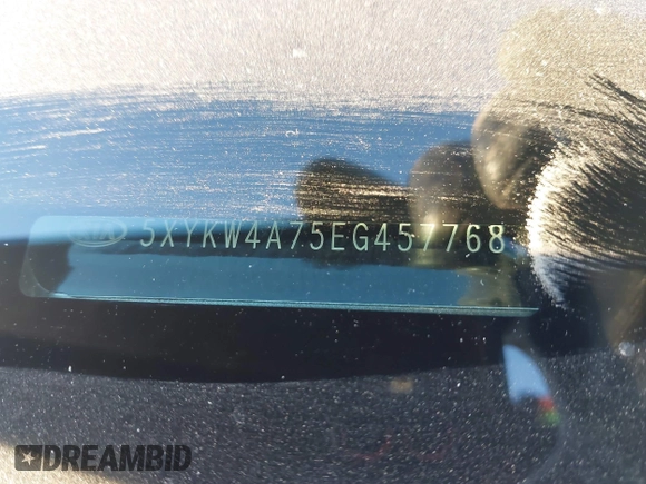 2014 Kia Sorento SX with VIN 5XYKW4A75EG457768, listed as a IAAI auction lot 41388412 with 129,691 mi miles. Bid and sale history available at carsss.com. Image 9.