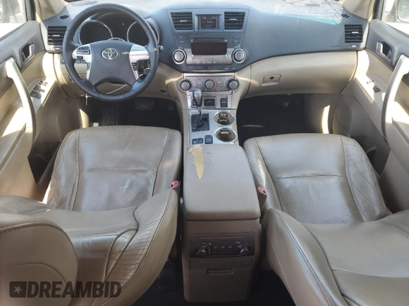 2012 Toyota Highlander z VIN 5TDBK3EH5CS131008, wystawiony jako Copart lot #65563915 z przebiegiem 424 789 mil mil oraz Czysty tytuł • Clean title. Historia ofert i sprzedaży dostępna na DreamBid. Obrazek 8.