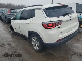2019 Jeep Compass Latitude with VIN 3C4NJDBB3KT766898, listed as a Copart auction lot 85797534 with 17,398 mi miles and Salvage title. Bid and sale history available at DreamBid. Image 2.