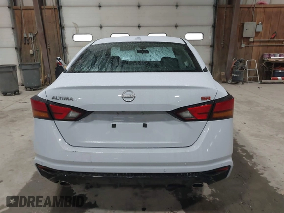 2025 Nissan Altima SR with VIN 1N4BL4CV8SN336988, listed as a IAAI auction lot 41807447 with 5,263 mi miles and . Bid and sale history available at DreamBid. Image 15.