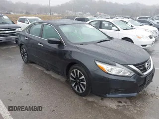 2018 Nissan Altima SR with VIN 1N4AL3AP3JC165989, listed as a IAAI auction lot 41490589 with 84,879 mi miles and . Bid and sale history available at carsss.com. Image 1.