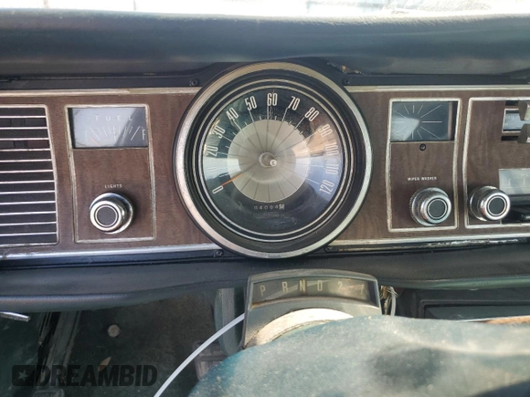 1968 Mercury Monterey z VIN 8Z47Y578179, wystawiony jako Copart lot #53041045 z przebiegiem 84 094 mil mil oraz Szkody całkowita. Historia ofert i sprzedaży dostępna na DreamBid. Obrazek 9.
