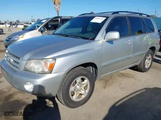 2007 Toyota Highlander with VIN JTEGD21A370167335, listed as a IAAI auction lot 41838715 with 328,281 mi miles. Bid and sale history available at carsss.com. Image 20.