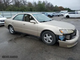 1998 Lexus ES 300 Luxury Sport Sdn with VIN JT8BF28G3W0128650, listed as a Copart auction lot 65796984 with 221,745 mi miles and Salvage Title. Bid and sale history available at carsss.com. Image 4.