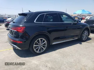 2021 Audi Q5 Premium Plus with VIN WA1E2AFY2M2061809, listed as a Copart auction lot 56331075 with 31,631 mi miles and Salvage title. Bid and sale history available at DreamBid. Image 3.
