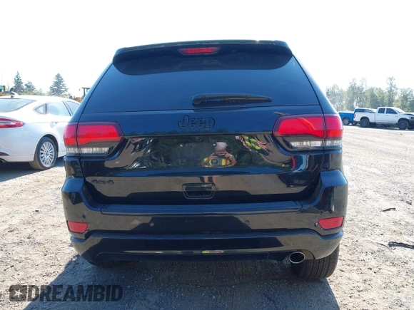 2018 Jeep Grand Cherokee Upland с VIN 1C4RJFAG2JC264565, выставлен на аукционе IAAI как лот 42677466 с пробегом 124 860 миль миль и . История ставок и продаж доступна на DreamBid. Изображение 17.