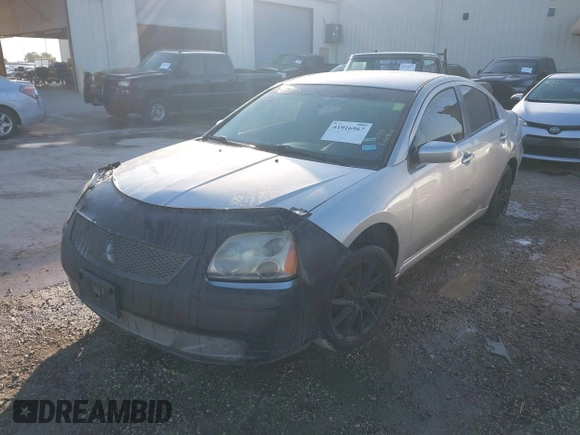 2012 Mitsubishi Galant FE z VIN 4A32B2FF3CE012240, wystawiony jako IAAI lot #41916967 z przebiegiem 200 436 mil mil oraz . Historia ofert i sprzedaży dostępna na DreamBid. Obrazek 2.