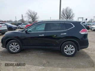 2015 Nissan Rogue SV with VIN 5N1AT2MV2FC811122, listed as a IAAI auction lot 41942521 with 186,965 mi miles. Bid and sale history available at carsss.com. Image 14.