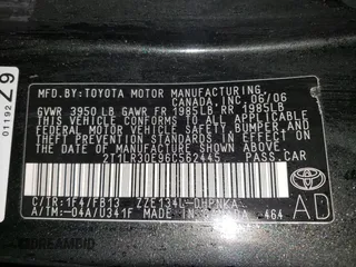 2006 Toyota Matrix STD z VIN 2T1LR30E96C562445, wystawiony jako Copart lot #87267984 z przebiegiem 131 416 mil mil oraz Szkody całkowita. Historia ofert i sprzedaży dostępna na DreamBid. Obrazek 13.