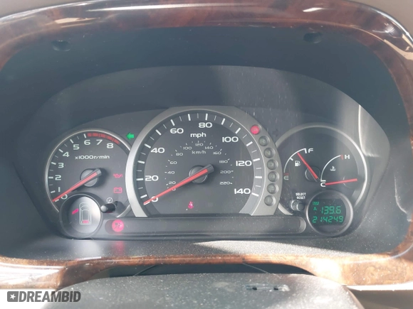 2004 Honda Pilot EX with VIN 5FNYF18674B003260, listed as a IAAI auction lot 41898340 with 214,249 mi miles. Bid and sale history available at carsss.com. Image 7.