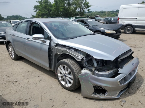 2020 Ford Fusion Plug-In Hybrid Titanium with VIN 3FA6P0SU2LR251084, listed as a Copart auction lot 56655254 with 24,806 mi miles and Salvage Title. Bid and sale history available at carsss.com. Image 4.