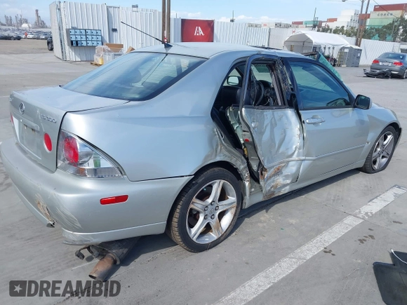 2001 Lexus IS 300/350 z VIN JTHBD182210024468, wystawiony jako IAAI lot #41935301 z przebiegiem 162 273 mil mil oraz . Historia ofert i sprzedaży dostępna na DreamBid. Obrazek 4.