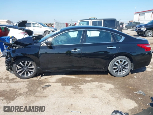 2016 Nissan Altima SR z VIN 1N4AL3AP8GC292164, wystawiony jako IAAI lot #42053545 z przebiegiem 99 743 mil mil oraz . Historia ofert i sprzedaży dostępna na DreamBid. Obrazek 15.