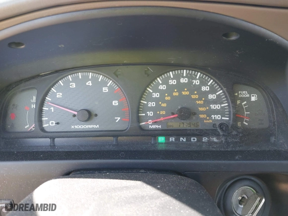 2000 Toyota 4Runner SR5 with VIN JT3HN86R1Y0296588, listed as a IAAI auction lot 42005173 with 177,946 mi miles. Bid and sale history available at carsss.com. Image 7.