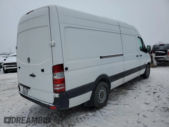 2013 Freightliner Sprinter with VIN WDYPE8CC2D5732647, listed as a Copart auction lot 41772065 with 182,720 mi miles and Clean Title. Bid and sale history available at DreamBid. Image 3.