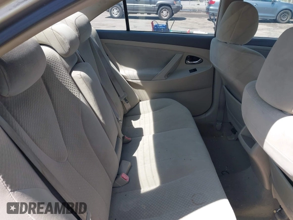 2009 Toyota Camry z VIN 4T1BE46K39U888092, wystawiony jako IAAI lot #41981086 z przebiegiem 248 263 mil mil oraz . Historia ofert i sprzedaży dostępna na DreamBid. Obrazek 8.