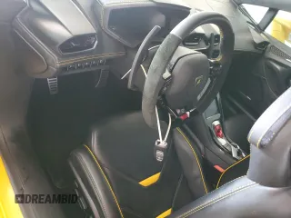 2023 Lamborghini Huracan z VIN ZHWUT5ZF1PLA23321, wystawiony jako Copart lot #74672934 z przebiegiem Nie podano mil oraz Nie do naprawy. Historia ofert i sprzedaży dostępna na DreamBid. Obrazek 8.