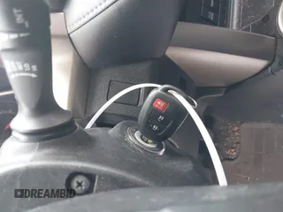 2013 Toyota RAV4 XLE with VIN 2T3WFREV4DW025566, listed as a IAAI auction lot 42405417 with 183,181 mi miles and . Bid and sale history available at DreamBid. Image 11.
