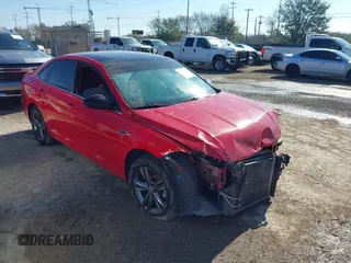 2019 Volkswagen Jetta S z VIN 3VWCB7BU2KM215974, wystawiony jako IAAI lot #41634476 z przebiegiem 100 817 mil mil oraz . Historia ofert i sprzedaży dostępna na DreamBid. Obrazek 1.