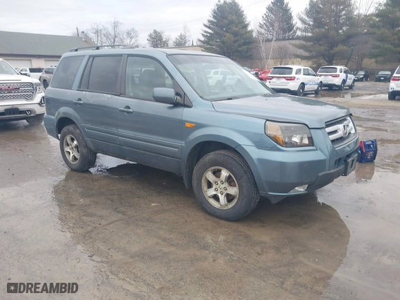 2008 Honda Pilot EX-L with VIN 5FNYF18788B005226, listed as a IAAI auction lot 41716321 with 285,622 mi miles. Bid and sale history available at carsss.com. Image 1.