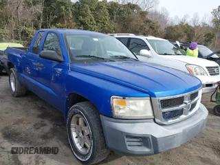 2008 Dodge Dakota ST with VIN 1D7HE22K78S507286, listed as a IAAI auction lot 41381456 with 202,300 mi miles and . Bid and sale history available at carsss.com. Image 1.