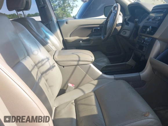 2006 Honda Pilot EX-L with VIN 5FNYF185X6B027885, listed as a IAAI auction lot 42132461 with 222,195 mi miles and . Bid and sale history available at DreamBid. Image 5.