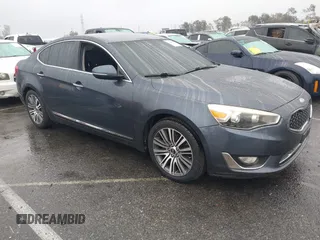 2014 Kia Cadenza Premium with VIN KNALN4D78E5125574, listed as a IAAI auction lot 41490830 with 172,569 mi miles. Bid and sale history available at carsss.com. Image 1.
