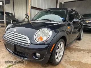 2008 MINI Clubman z VIN WMWML33508TP97200, wystawiony jako Copart lot #55347075 z przebiegiem 120 802 mil mil oraz Czysty tytuł • Clean title. Historia ofert i sprzedaży dostępna na DreamBid. Obrazek 1.