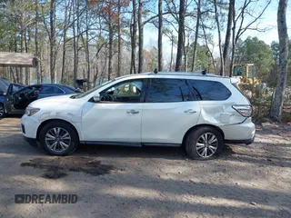 2018 Nissan Pathfinder SL with VIN 5N1DR2MN2JC613242, listed as a IAAI auction lot 41905624 with 126,529 mi miles. Bid and sale history available at carsss.com. Image 14.