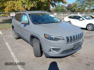 2020 Jeep Cherokee Latitude Plus with VIN 1C4PJLLB1LD628267, listed as a IAAI auction lot 40608071 with 101,491 mi miles. Bid and sale history available at carsss.com. Image 1.