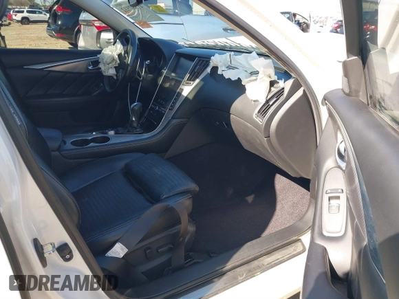 2016 Infiniti Q50 3.0t Premium with VIN JN1EV7AP6GM303835, listed as a IAAI auction lot 41587532 with 90,200 mi miles. Bid and sale history available at carsss.com. Image 5.